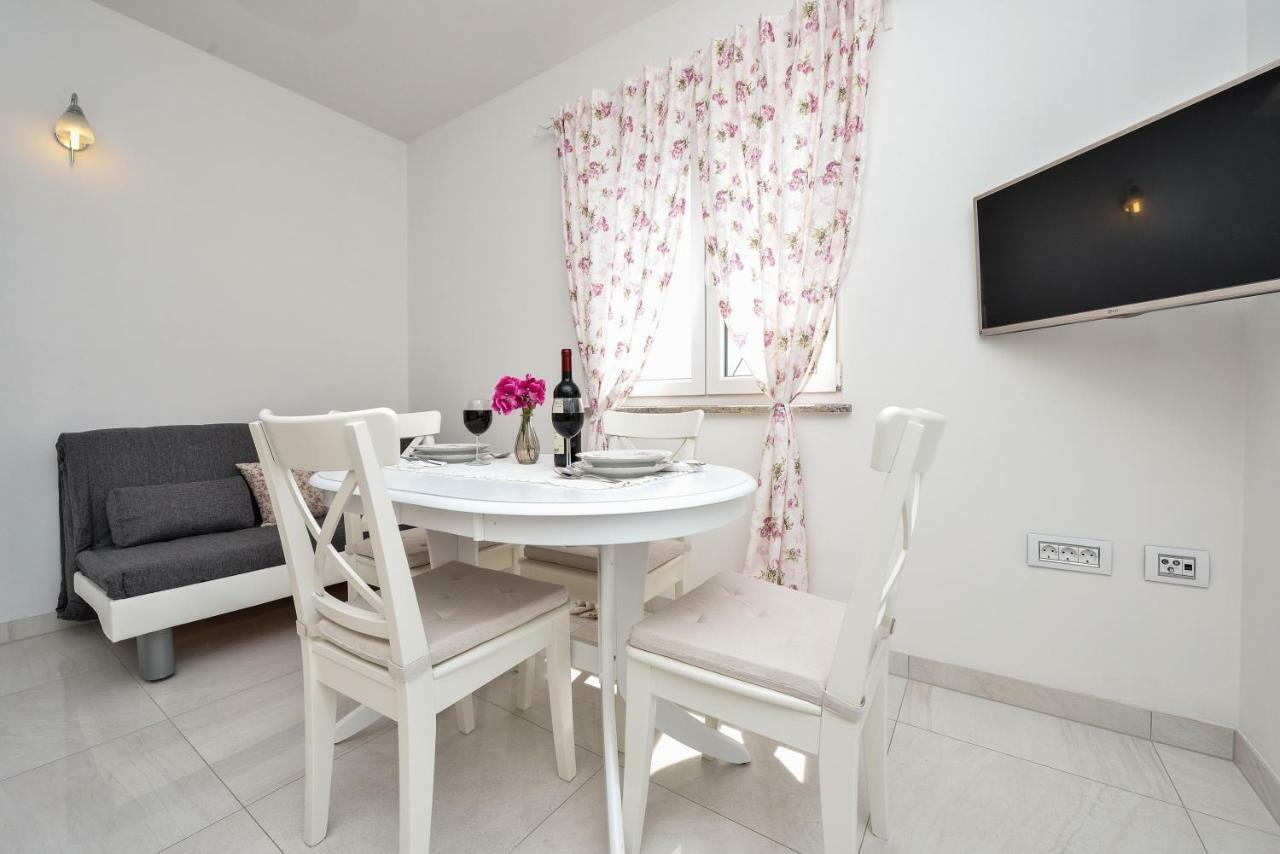 Apartments Feel Good Sukosan Ngoại thất bức ảnh